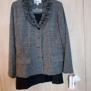 Danny & Nicole Suit Blazer and Skirt Size 10 NWT